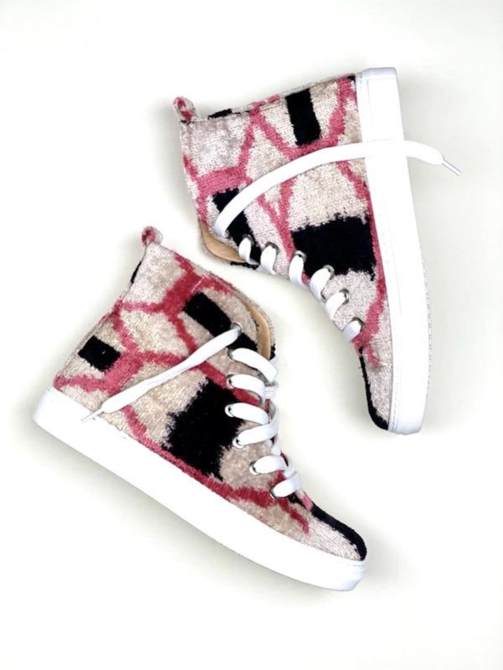 Velvet Ikat hot High-Tops